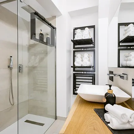 Paradise House - Shell *