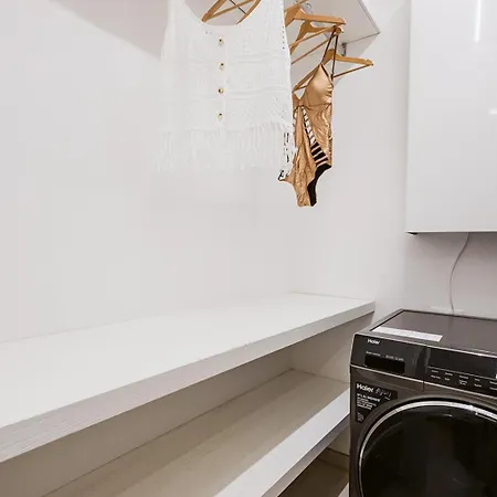 Paradise House - Shell Noli