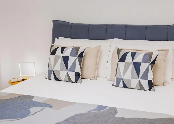 Paradise House - Shell *