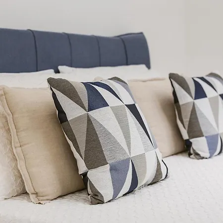 Apartment Paradise House - Shell *