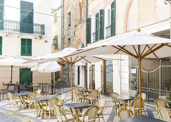 Paradise House - Shell *